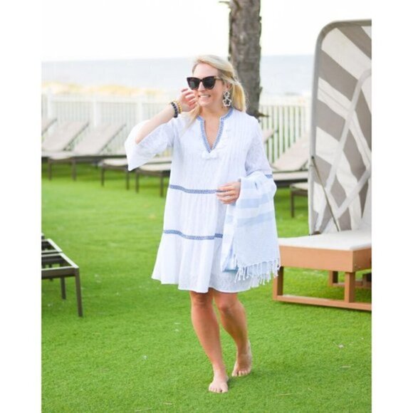 TOMMY BAHAMA Embroidered Tiered Cotton Cover-Up Dress in White Size X-Small - Picture 2 of 11